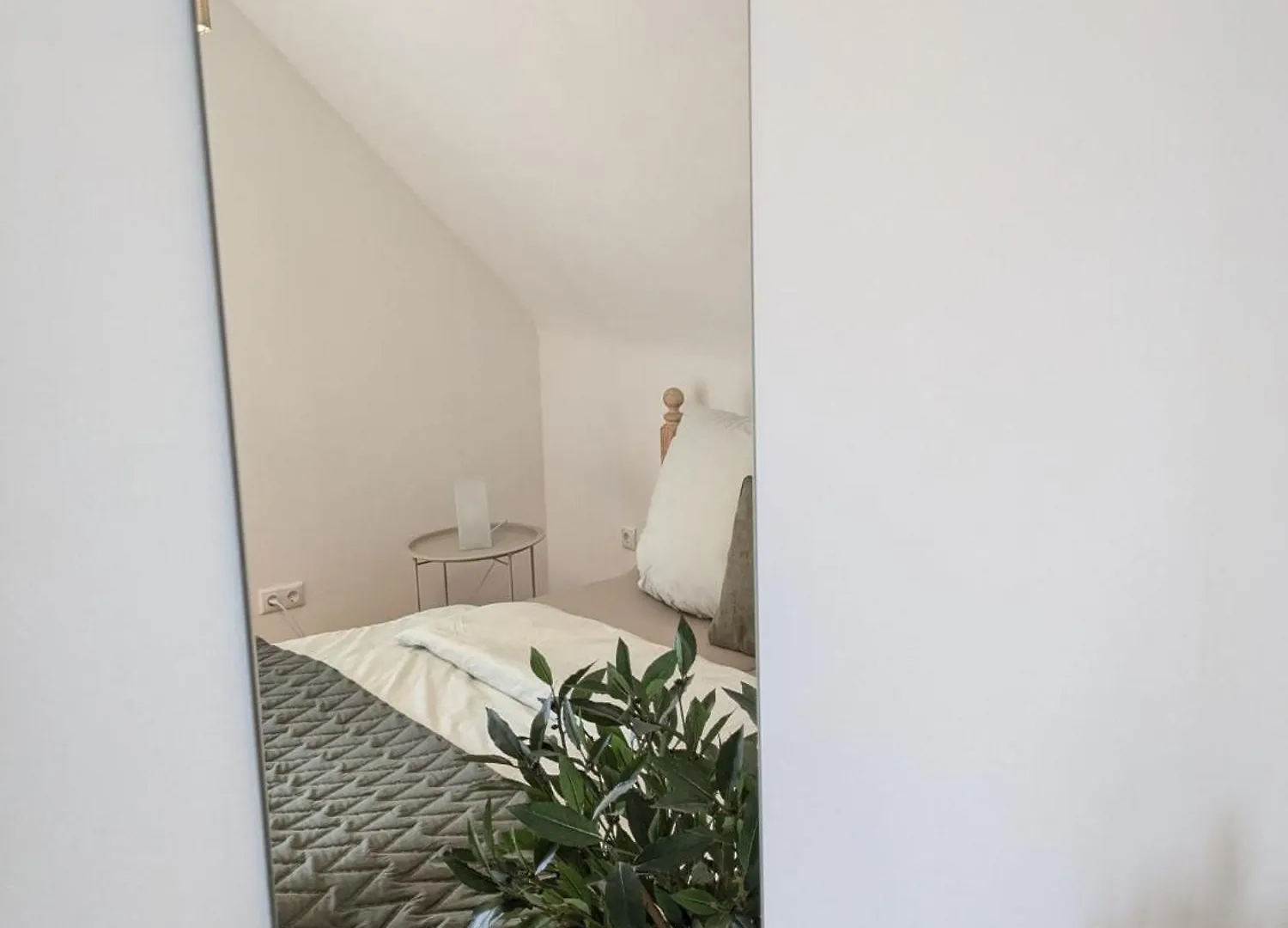 Moderne 70Qm Og Wohnung Nahe Wuerzburg, Daa, A3, A7, A81 In Fuchsstadt Reichenberg  0*, Reichenberg (Bavaria)