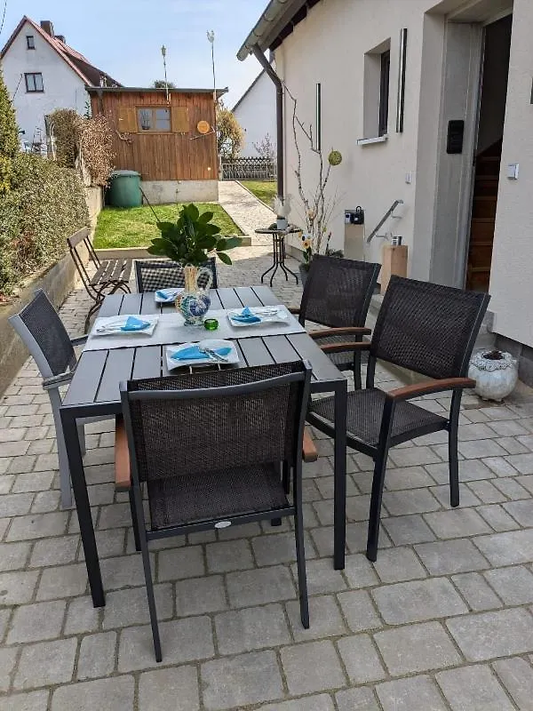 Moderne 70Qm Og Wohnung Nahe Wuerzburg, Daa, A3, A7, A81 In Fuchsstadt Reichenberg  Reichenberg (Bavaria)